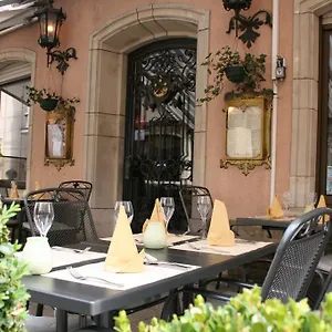 Le Pavillon Hotel